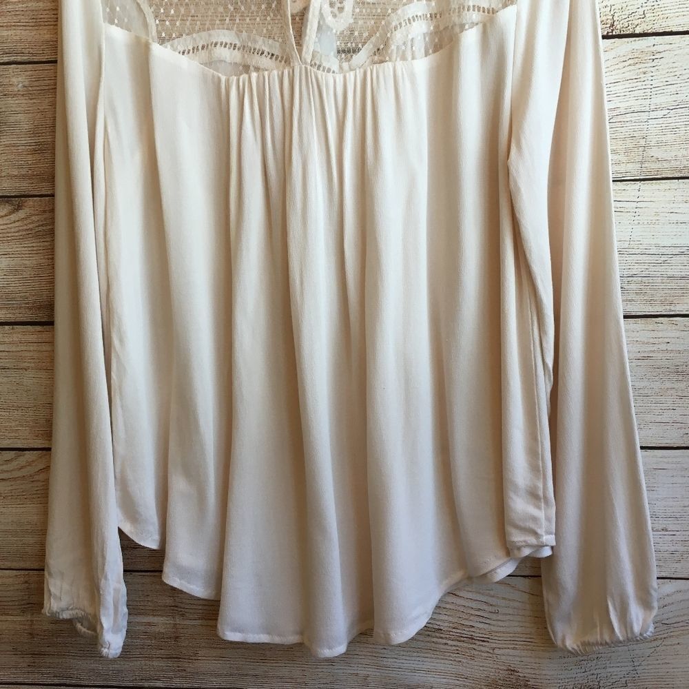 CLOVER + SCOUT LACE DETAIL TOP IN CREAM - Picture 8 of 9